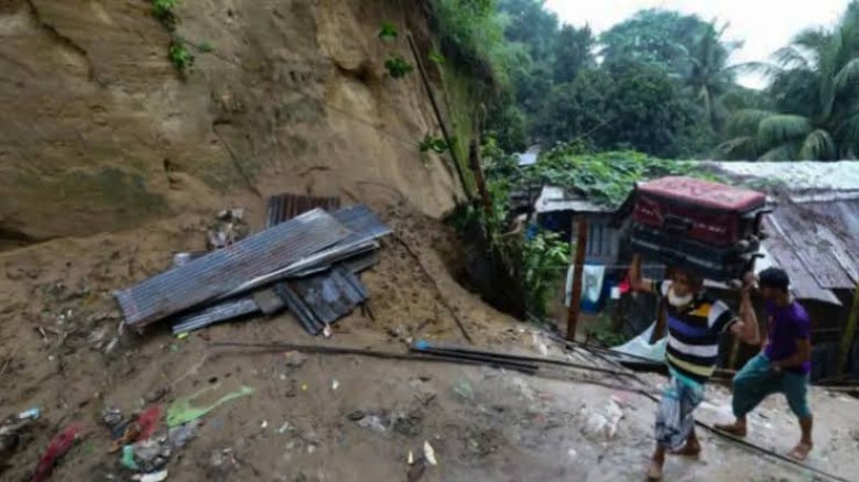 টানা বৃষ্টিতে চট্টগ্রামে পাহাড়ধসের শঙ্কা, নিরাপদ আশ্রয়ে যেতে