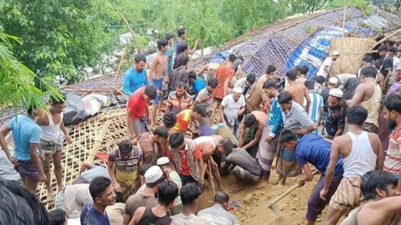 রোহিঙ্গা ক্যাম্পে পাহাড়ধস: মৃত্যু বেড়ে ৮