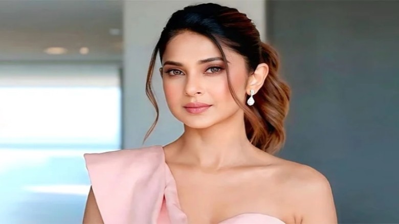 বিচ্ছেদের ১২ বছর পর দ্বিতীয়বার বিয়ে করলেন আলোচিত অভিনেত্রী