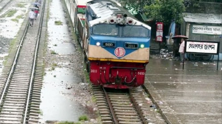 কক্সবাজার রুটে ৫ দিন ট্রেন বন্ধ, টিকিট ফেরতে রেলের ক্ষতি প্র