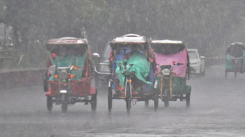 সারা দেশে এক সপ্তাহ ভারী বৃষ্টির সতর্কতা, জলাবদ্ধতা ও আকস্মি