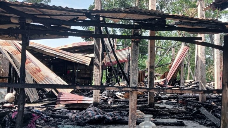 পেকুয়ায় ভয়াবহ অগ্নিকাণ্ডে দুই বসতঘর পুড়ে ছাই