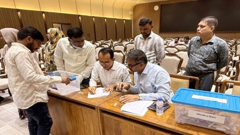 লটারির মাধ্যমে ৭৬৭ জন উপ-সহকারী প্রকৌশলীকে বদলি