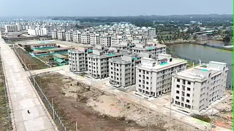 কক্সবাজারে ঝুপড়ি থেকে ফ্ল্যাটের মালিক ৭৩০ জলবায়ু উদ্বাস্তু প