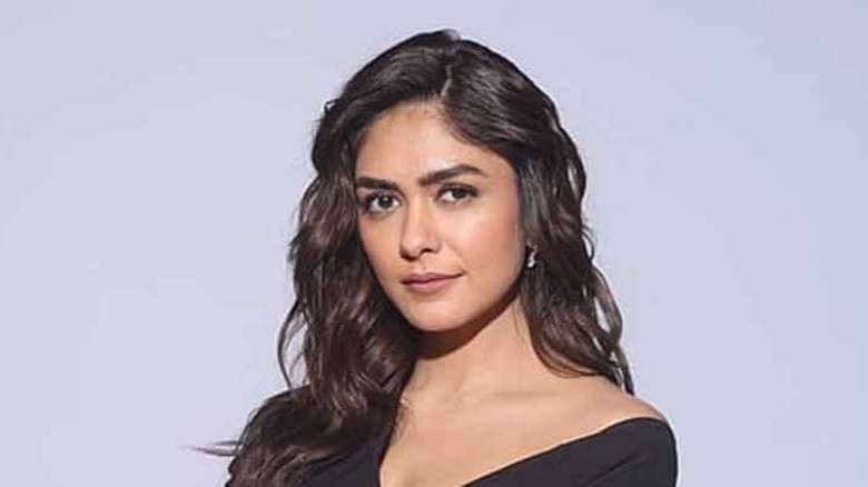 ডিপফেক নিয়ে ক্ষুব্ধ ম্রুণাল ঠাকুর, আইনি পদক্ষেপের হুঁশিয়ারি
