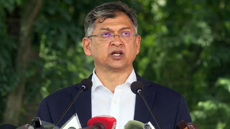 ইয়াবা কারবারিদের নতুন তালিকা হবে, জানালেন স্বরাষ্ট্রমন্ত্রী