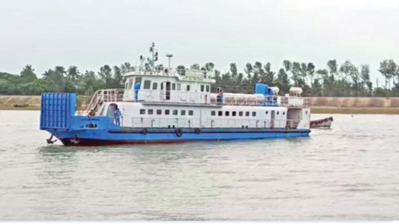মহেশখালী-কক্সবাজার নৌরুটে ১০০ টাকা টোলে ক্ষোভ পর্যটকদের
