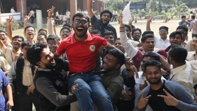 এসএসসি ও সমমানে চট্টগ্রামসহ বিভিন্ন বোর্ডে পাসের হার যত