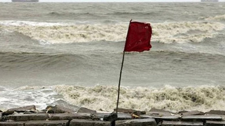 উপকূলে ঝোড়ো হাওয়ার শঙ্কা, সব সমুদ্রবন্দরে ৩ নম্বর সতর্কসংকেত