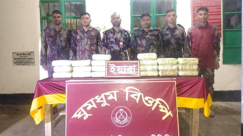 ঘুমধুম সীমান্তে বিজিবির অভিযানে২ লাখ পিস ইয়াবা উদ্ধার