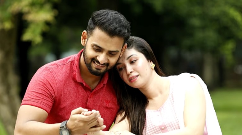 হানি ট্র্যাপের ফাঁদে পড়ছেন না তো, যেভাবে বুঝবেন
