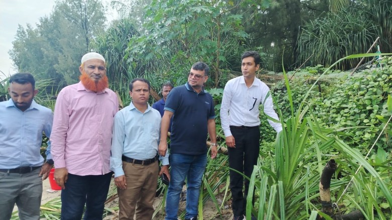 সেন্টমার্টিনে পরিবেশ অধিদপ্তরের বৃক্ষরোপণ ও কেয়া চারা বিতরণ