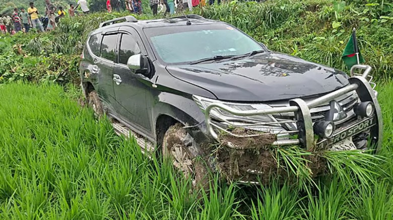 প্রতিমন্ত্রীর গাড়ির ধাক্কায় আহত সেই পথচারী বৃদ্ধার মৃত্যু