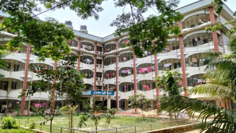 কক্সবাজার সরকারি কলেজের ছাত্রী হলে তীব্র লোডশেডিং, ব্যাহত পড়