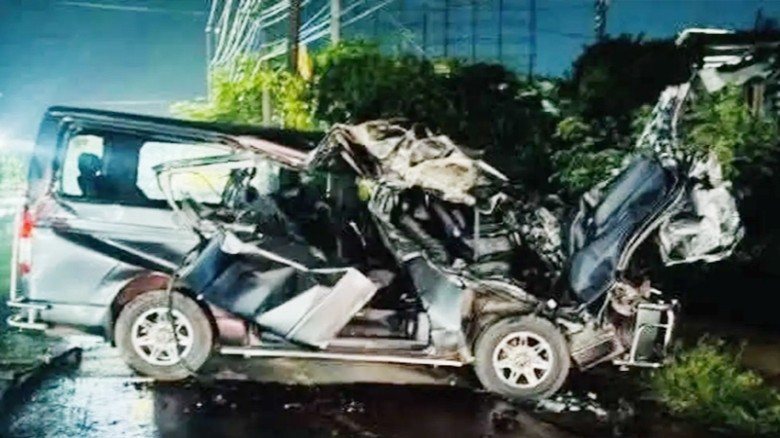 কর্ণফুলীতে বিয়ের অনুষ্ঠান শেষে বাড়ি ফেরা হলো না, কাভার্ড ভ্য