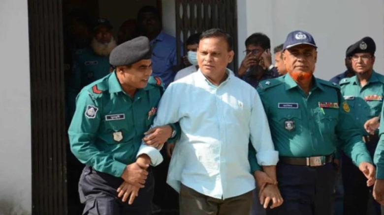 চার প্রত্যক্ষদর্শীকে গুলি করে পেট চিরে বস্তায় ভরে নদীতে ফেলে 